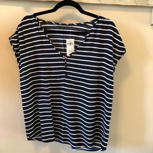 Abercrombie & Fitch short sleeve tee